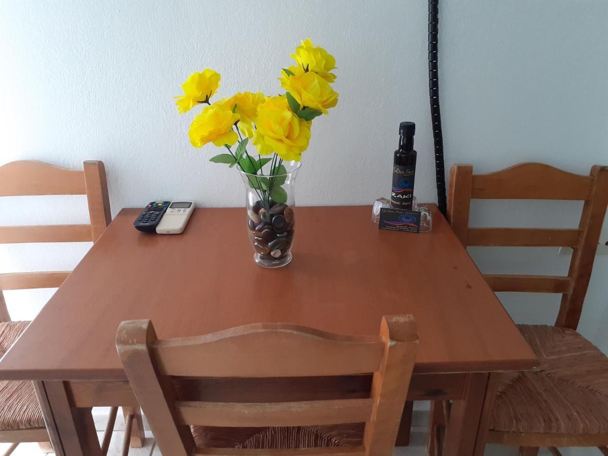Golden Sun Apartments Rodakino Zewnętrze zdjęcie
