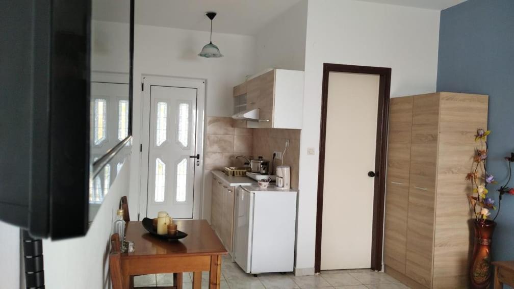 Golden Sun Apartments Rodakino Zewnętrze zdjęcie