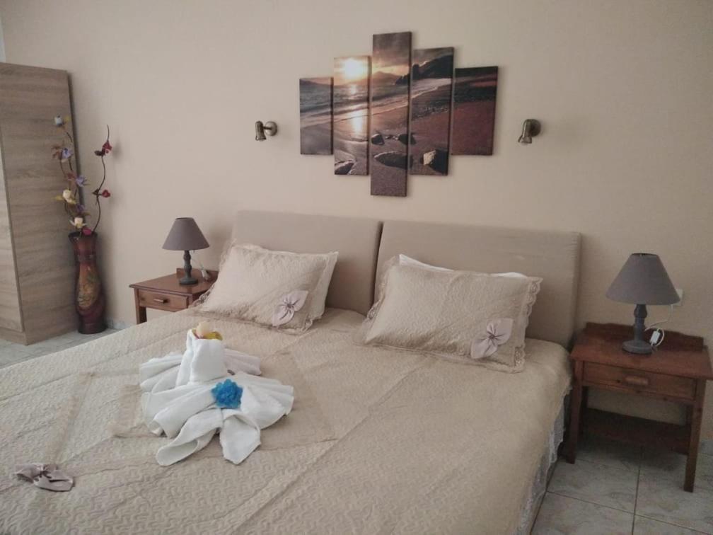 Golden Sun Apartments Rodakino Zewnętrze zdjęcie