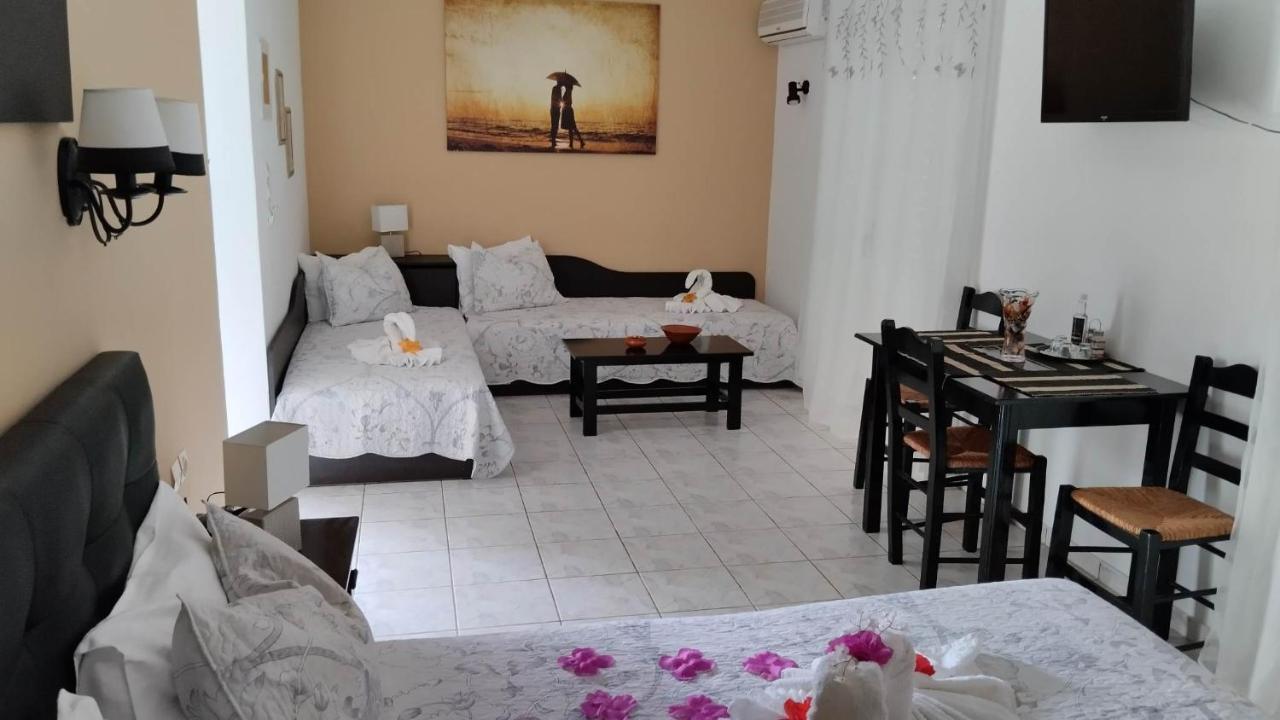 Golden Sun Apartments Rodakino Zewnętrze zdjęcie