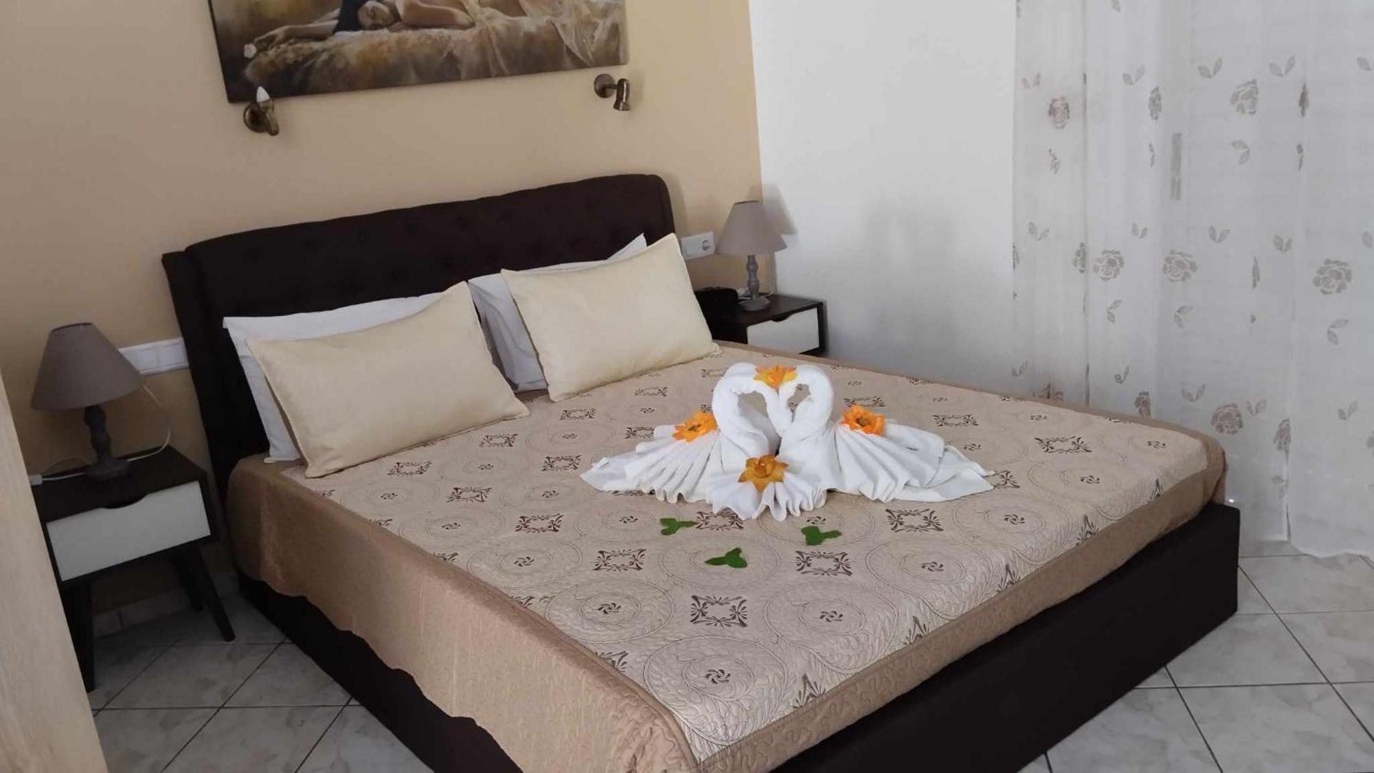 Golden Sun Apartments Rodakino Zewnętrze zdjęcie